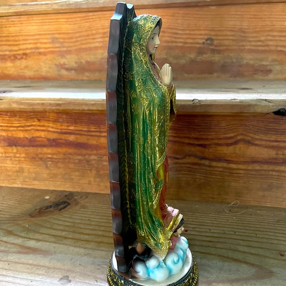 12” resin Blessed Mother - Picture 5 of 5